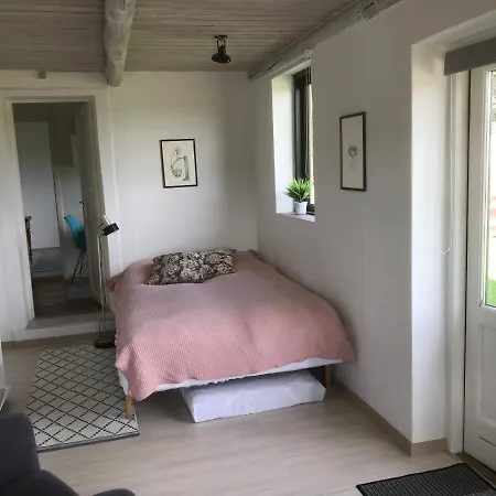 Bed & Breakfast Tinggaarden Graested