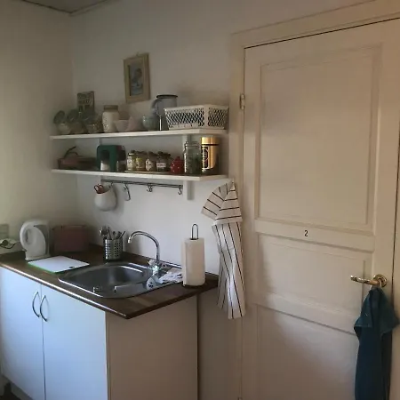 Tinggaarden Bed & Breakfast Graested