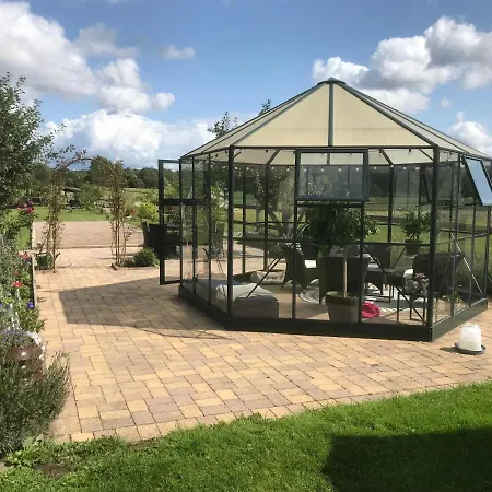 Bed & Breakfast Tinggaarden *