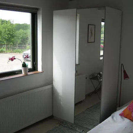 Bed & Breakfast Tinggaarden Graested